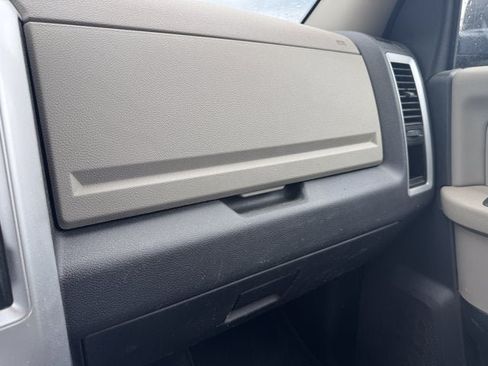Used 2012 RAM 1500 Classic SLT w/ Luxury Group AWD/4WD image 28