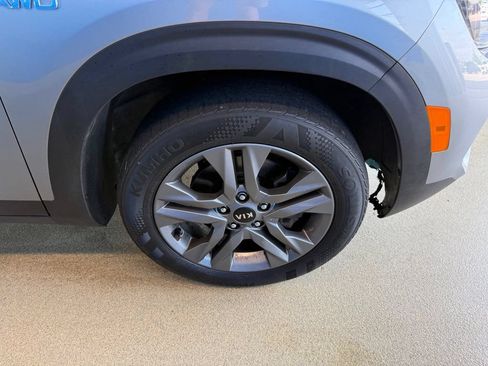 Used 2021 Kia Seltos LX AWD/4WD image 7