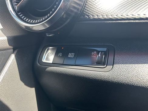 Used 2025 Chevrolet Equinox LT FWD image 12