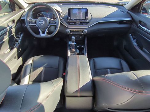 Used 2024 Nissan Altima 2.5 SR image 28