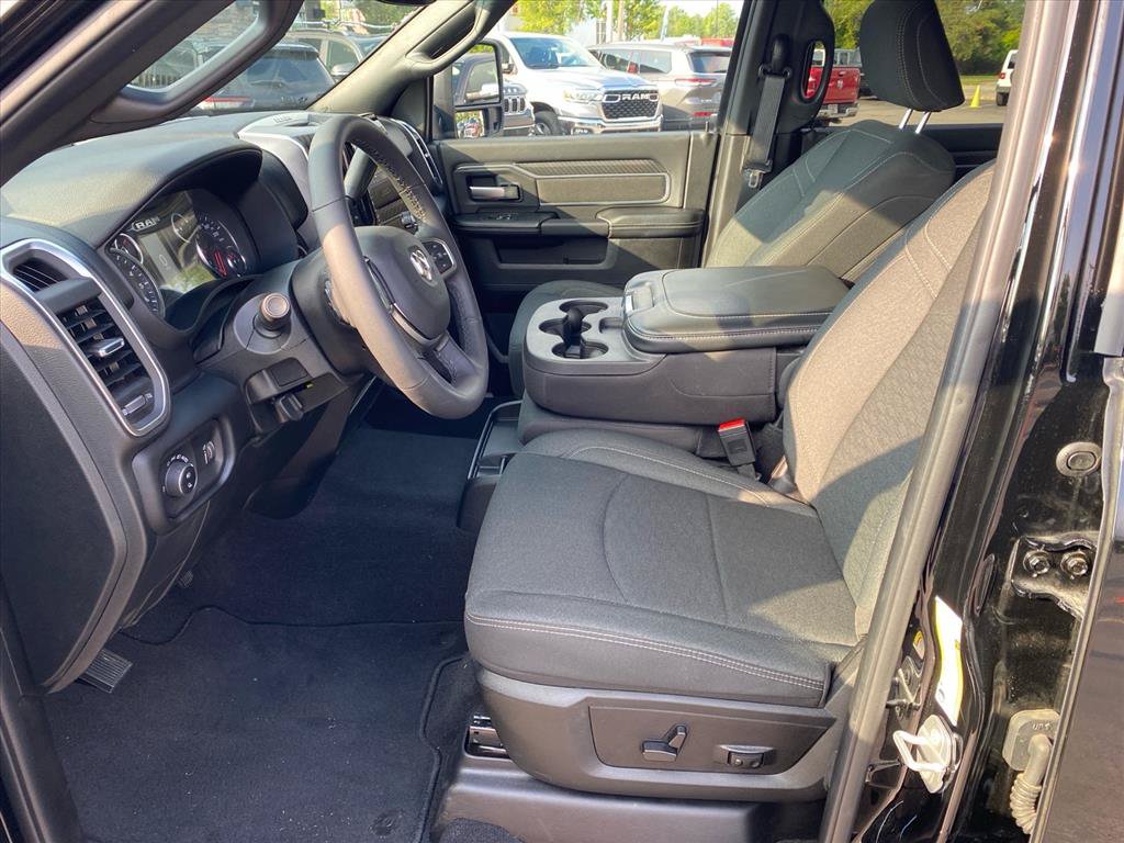 Used 2026 RAM 2500 Big Horn AWD/4WD image 9