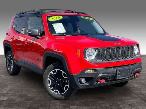 Used 2016 Jeep Renegade Trailhawk AWD/4WD image 11