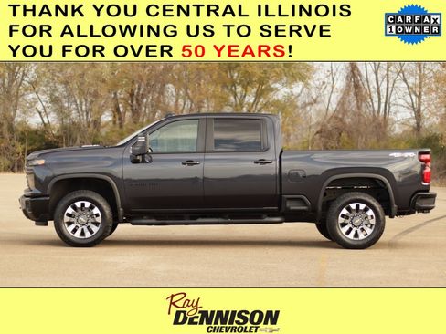 Used 2024 Chevrolet Silverado 2500 Custom w/ Custom Value Package image 4