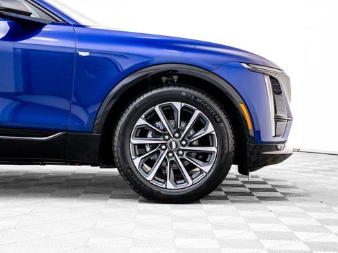 New 2026 Cadillac Lyriq Sport image 28