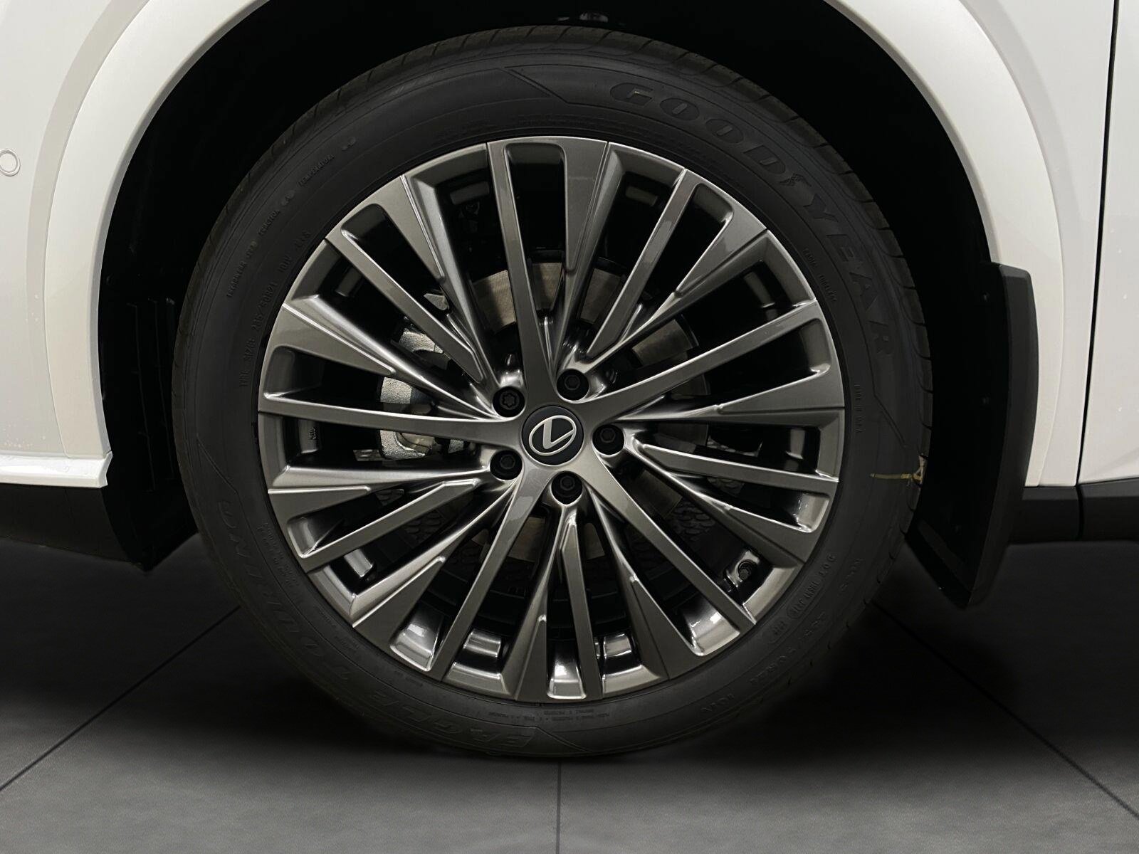 New 2026 Lexus RX 350 AWD image 13