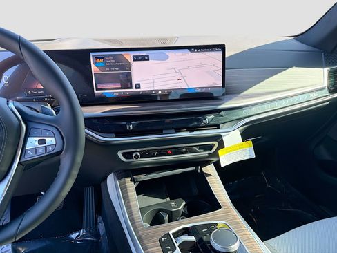 New 2026 BMW X5 xDrive50e w/ Climate Comfort Package image 28