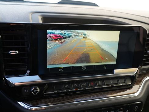 Used 2024 Chevrolet Silverado 1500 LT Trail Boss w/ Convenience Package II image 37