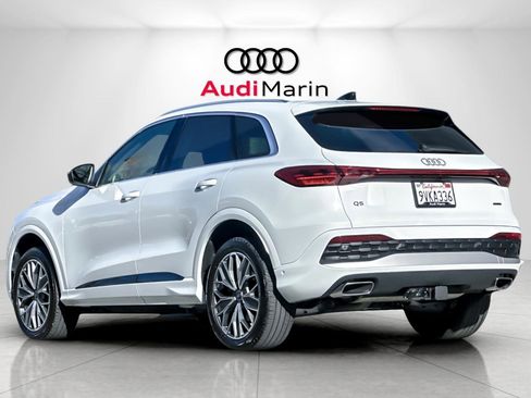 Certified 2025 Audi Q5 Premium Plus w/ Premium Plus image 3