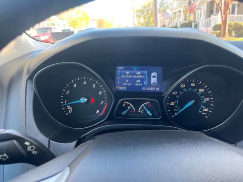 Used 2014 Ford Focus SE w/ Equipment Group 201A image 16