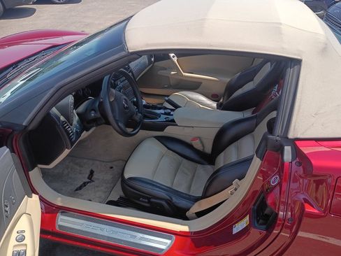 Used 2008 Chevrolet Corvette Convertible w/ Preferred Equipment Group RWD image 12
