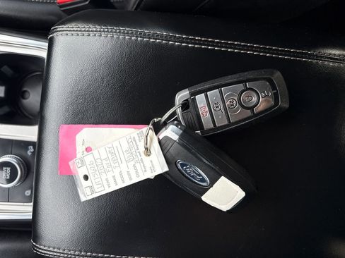 Used 2023 Ford Explorer XLT w/ Equipment Group 202A image 34