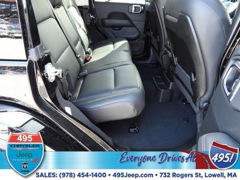 New 2025 Jeep Wrangler Sahara w/ Technology Group image 11