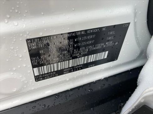 Certified 2024 Toyota RAV4 LE AWD/4WD image 26