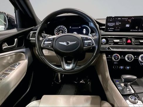 Used 2023 Genesis G70 2.0T AWD/4WD image 5