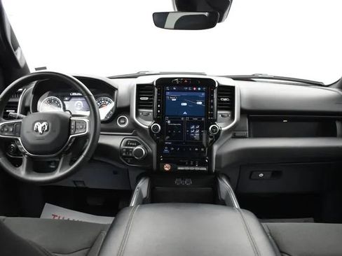 Used 2025 RAM 1500 Big Horn AWD/4WD image 19