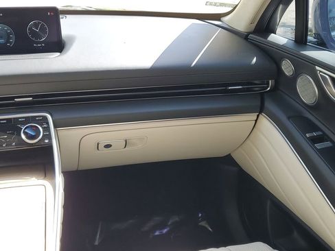 Certified 2024 Genesis GV80 3.5T w/ Prestige Package image 19