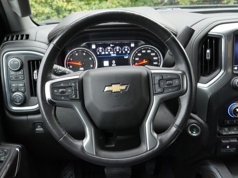 Used 2022 Chevrolet Silverado 3500 LTZ w/ LTZ Plus Package image 7