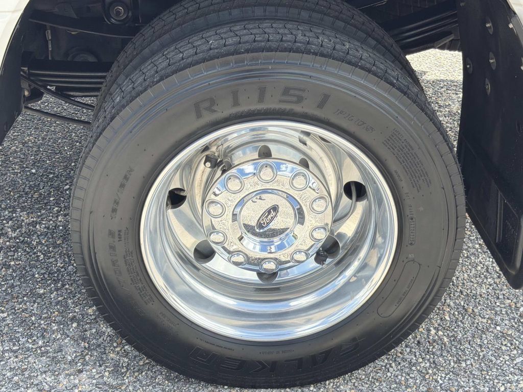 Used 2018 Ford F450 Platinum w/ Platinum Ultimate Package AWD/4WD image 10