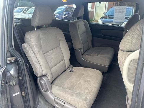 Used 2011 Honda Odyssey EX image 11