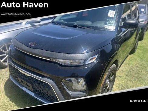 Used 2020 Kia Soul LX FWD image 1