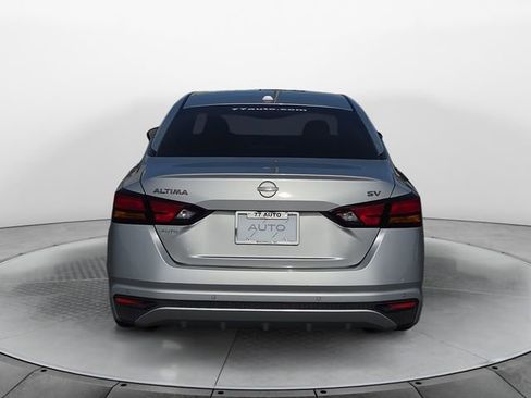 Used 2024 Nissan Altima 2.5 SV image 4