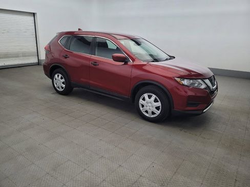 Used 2019 Nissan Rogue S FWD image 11