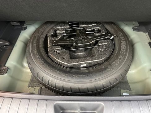 Used 2025 Hyundai Kona SEL FWD image 32