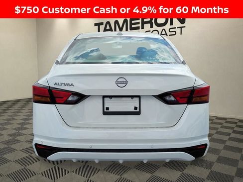 New 2026 Nissan Altima 2.5 SV FWD image 4
