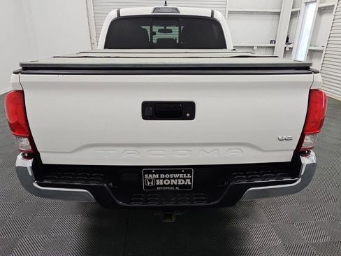 Used 2016 Toyota Tacoma TRD Off-Road w/ Towing Package AWD/4WD image 6