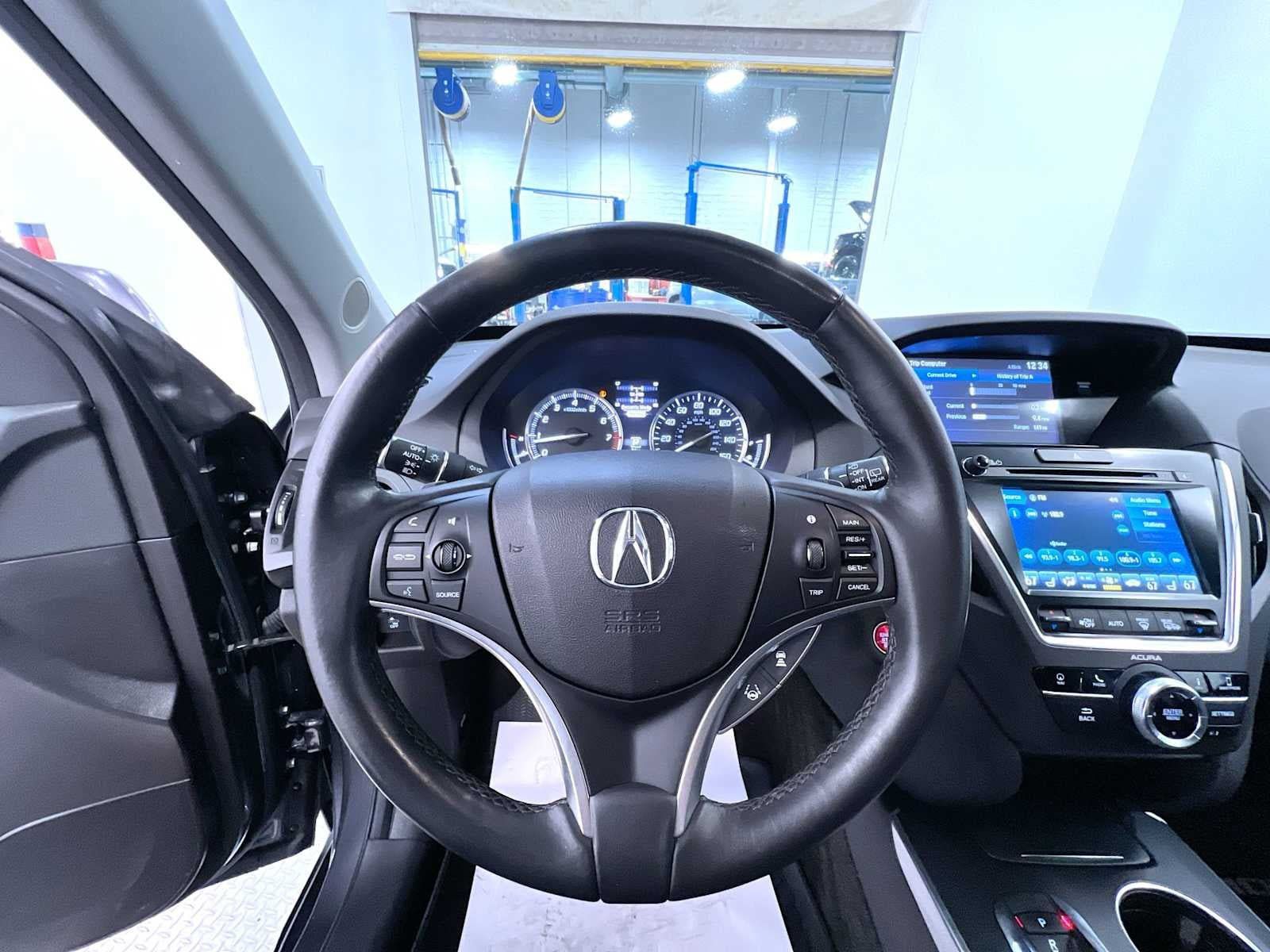 Used 2018 Acura MDX w/ Technology Package AWD/4WD image 15