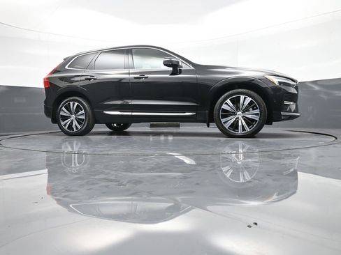 Used 2022 Volvo XC60 B5 Inscription w/ Advanced Package image 31