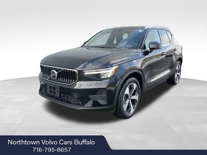 New 2025 Volvo XC40 B5 Core w/ Protection Package Premier