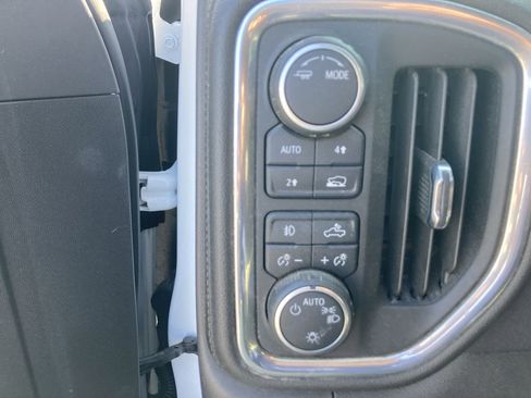 Used 2022 Chevrolet Silverado 1500 RST w/ LPO, Dark Essentials Package AWD/4WD image 12