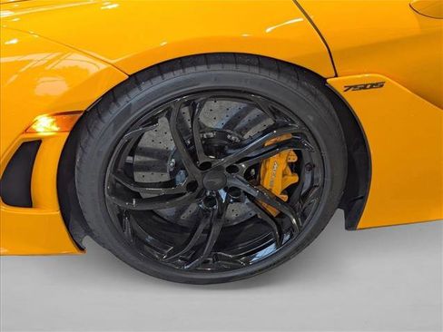 Used 2025 McLaren 750S image 19