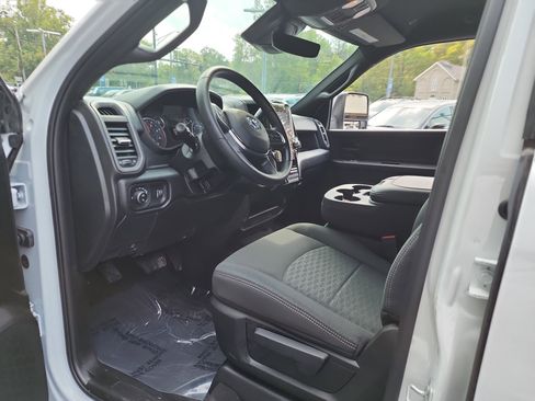 New 2026 RAM 2500 Tradesman AWD/4WD image 3