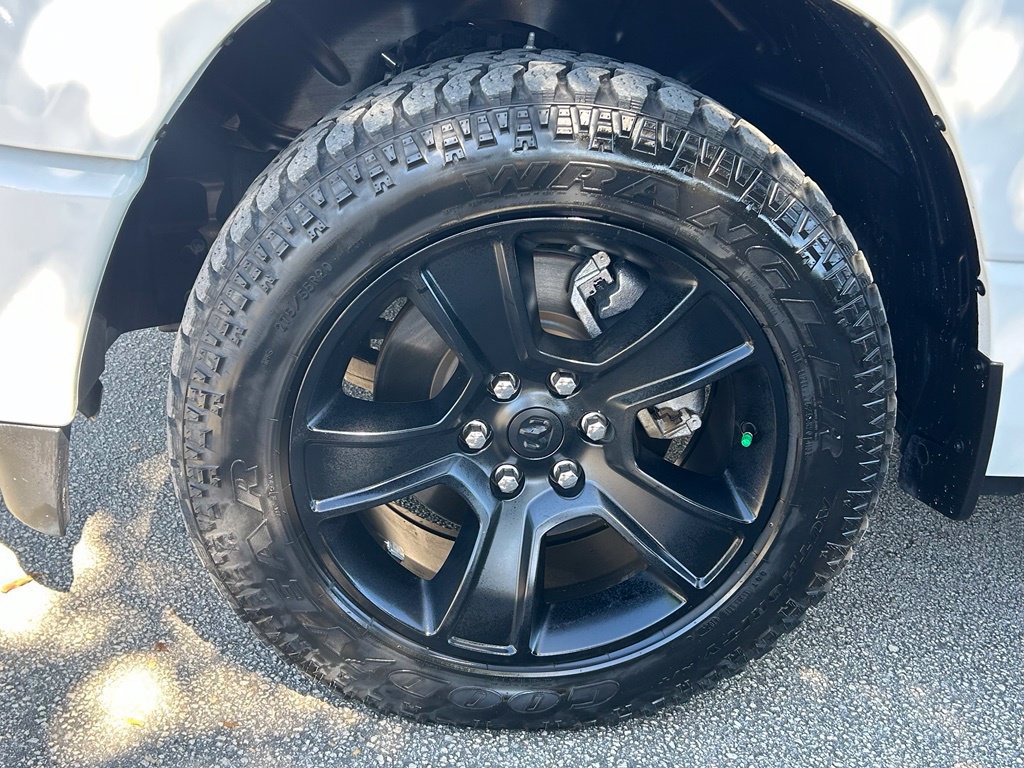 Used 2021 RAM 1500 Big Horn RWD image 32