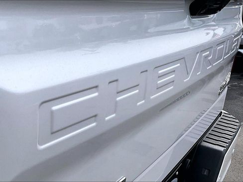 Used 2022 Chevrolet Silverado 1500 High Country w/ High Country Premium Package image 30