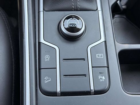Used 2023 Kia Sorento S FWD image 23