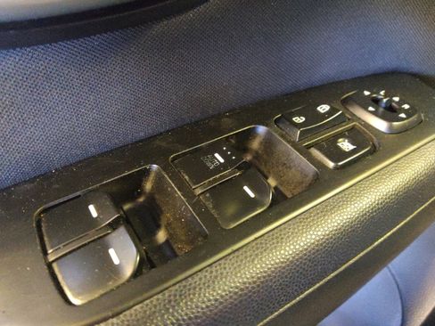 Used 2016 Kia Soul w/ Convenience Package FWD image 27