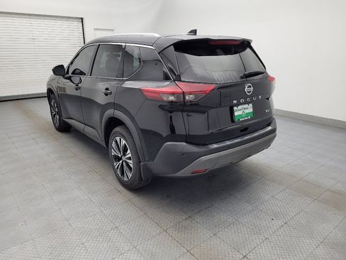 Used 2021 Nissan Rogue SV w/ Premium Package image 5