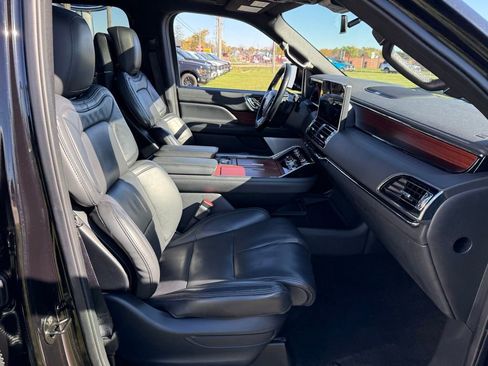 Used 2022 Lincoln Navigator Reserve w/ Equipment Group 201A image 26