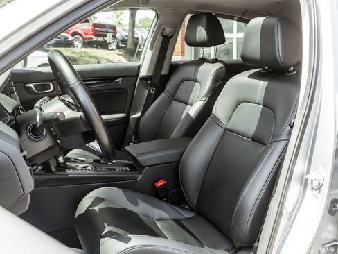 Used 2024 Honda Civic EX-L image 6
