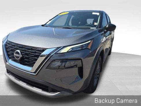 Used 2023 Nissan Rogue S FWD image 5