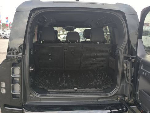 Used 2023 Land Rover Defender 110 X image 25