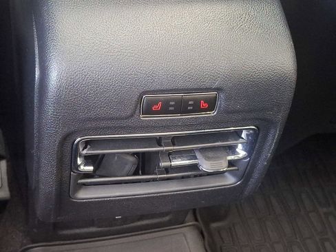 Used 2022 Lincoln Corsair AWD w/ Premium Package image 11