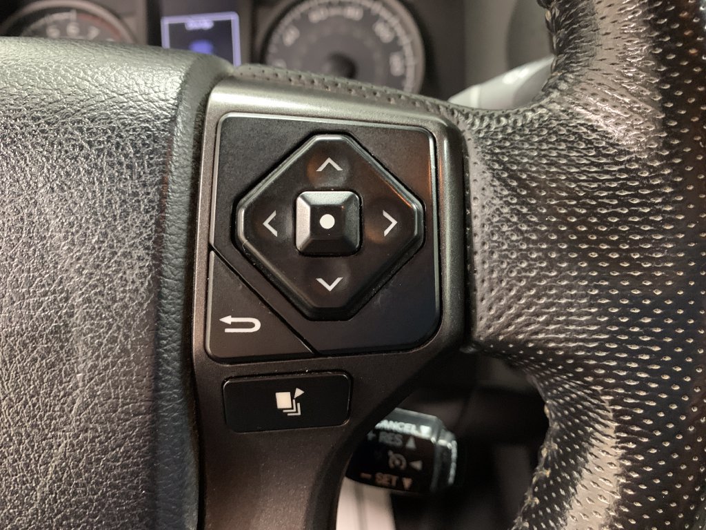 Used 2016 Toyota Tacoma TRD Sport w/ Towing Package AWD/4WD image 21