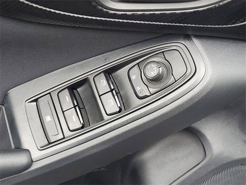 Certified 2023 Subaru Crosstrek 2.0i image 15