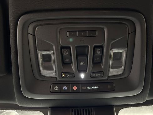 Used 2024 Chevrolet Silverado 3500 High Country w/ High Country Premium Package image 30