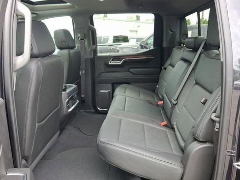 Certified 2024 GMC Sierra 1500 Denali w/ Technology Package AWD/4WD image 8