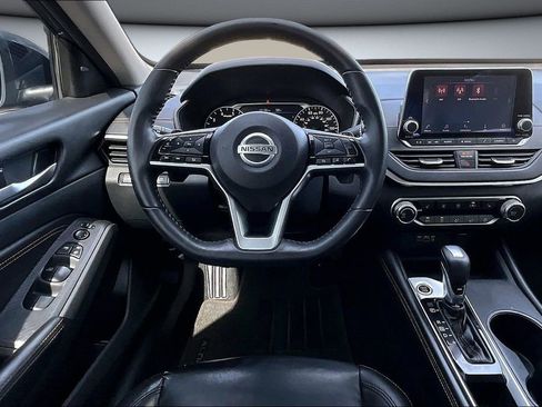 Used 2021 Nissan Altima 2.5 SR w/ SR Premium Package image 8